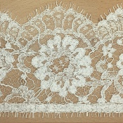 Dentelle de Calais motif arabesque blanc - EDMÉE