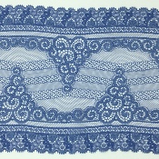 Dentelle de Calais motif décoratif bleu - BELAIMÉE 
