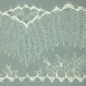 Dentelle de Calais motif arabesque ivoire - CLEOMENE