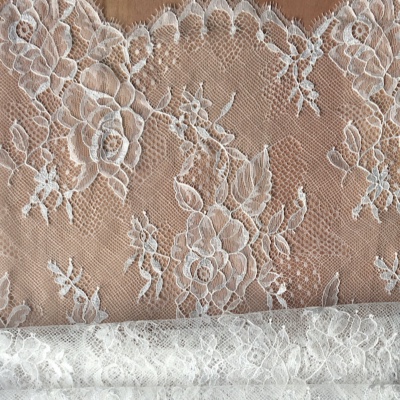 Dentelle de Calais motif fleur champagne - EURALICE