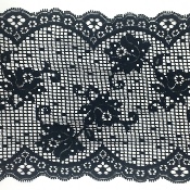 Dentelle de Calais motif fleur noire - GARANCE